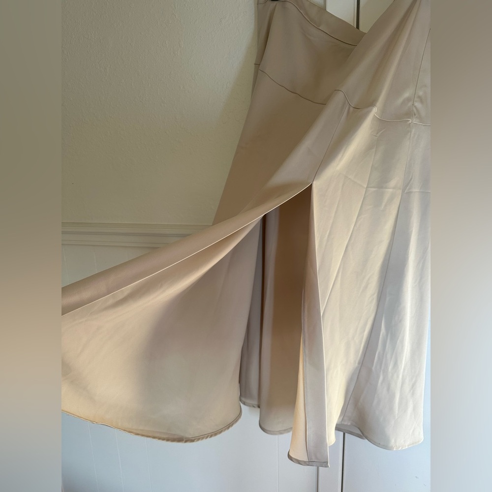Banana Republic Cream Midi Skirt with Asymmetrical Slit size 16 - Picture 4 of 9